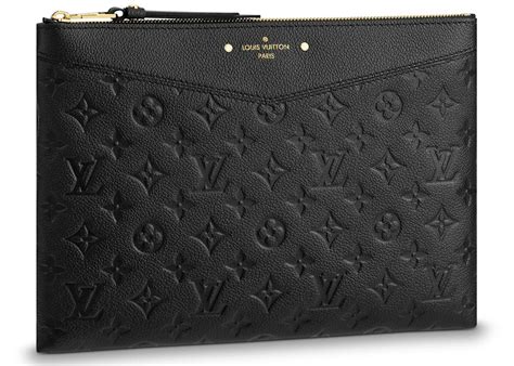 louis vuitton pouche